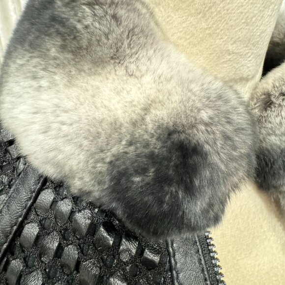 Leather Black cape with rabbit fur New, Size M - Picture 12 of 16